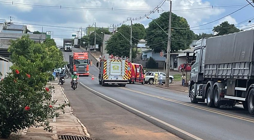 Jovem Sofre Ferimentos Graves Em Acidente Entre Moto E Camio