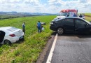 Mulher morre em colisão frontal e criança é socorrida em estado grave na PR-493