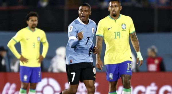 Brasil leva “olé” e volta a perder para o Uruguai depois de 22 anos