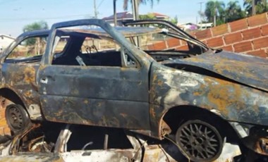 Jovem incendeia carros de pátio da PM: 'Atrasam minha vida', afirmou suspeito a amigos, segundo a polícia